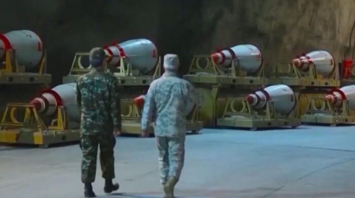 ইরান উন্মোচন করল ভূগর্ভস্থ ক্ষেপণাস্ত্র ঘাঁটি