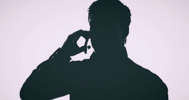 বিদায়ি উপদেষ্টা হুমকি ফোন