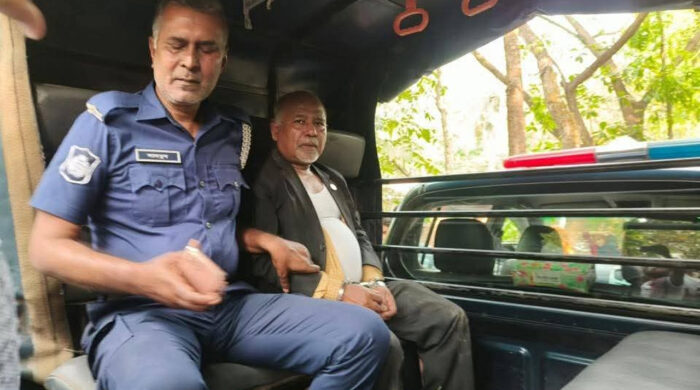 বোয়ালমারীতে ভাইয়ের গুলিতে ভাই নিহত