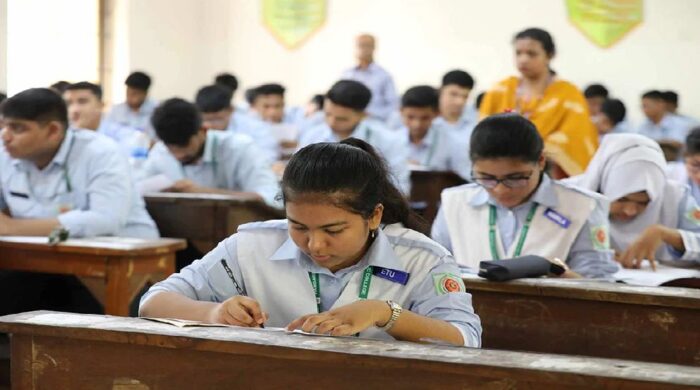 এইচএসসি পরীক্ষার আসন বিন্যাস