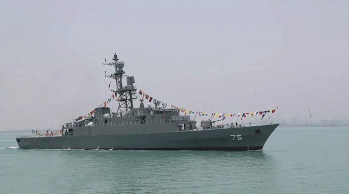 শ্রীলঙ্কার জলসীমার দিকে যাচ্ছে আরেকটি ইরানি যুদ্ধজাহাজ