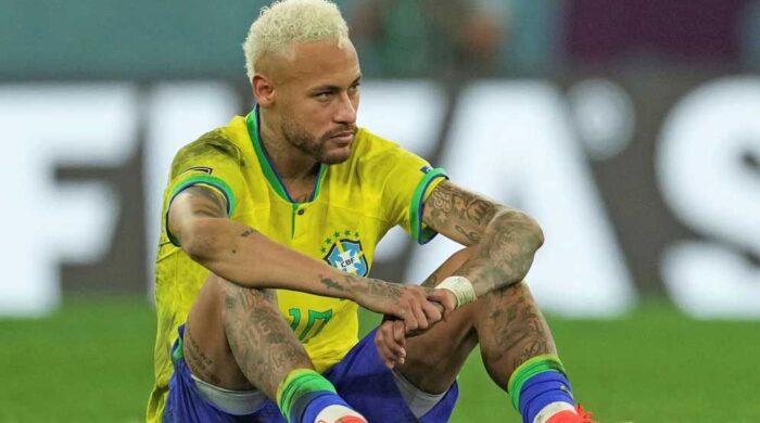 নেইমারকে নিয়ে স্লোগান গ্যালারিতে