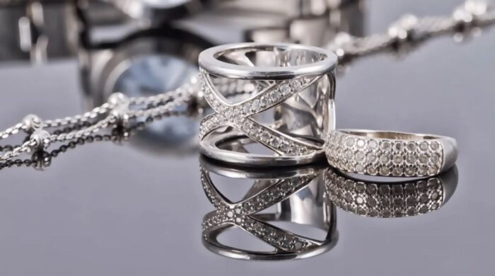 রুপার দাম বেড়েছে ৩৫০ টাকা