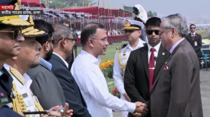 প্রধানমন্ত্রী কুচকাওয়াজ অংশগ্রহণ তাজ