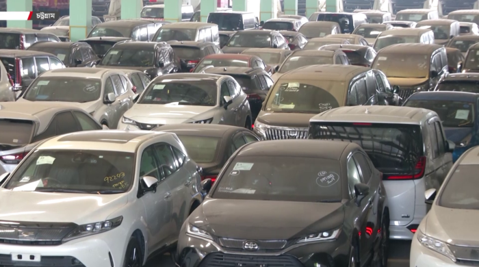 দেশে গাড়ি আমদানি