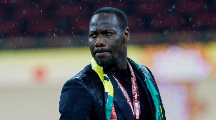 শিরোপা কেড়ে নেওয়ায় ক্ষুব্ধ সেনেগাল কোচ