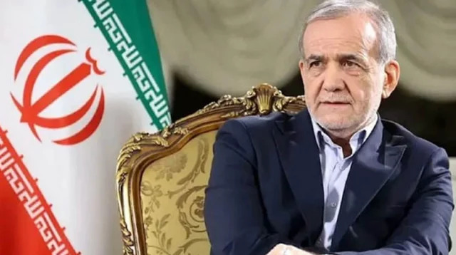 ট্রাম্পকে সতর্ক করলেন ইরানি প্রেসিডেন্ট