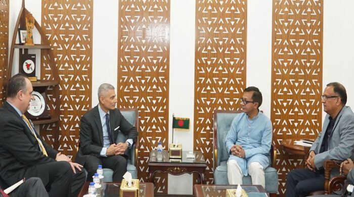 পল কাপুরের সঙ্গে বিএনপির দ্বিপাক্ষিক বাণিজ্যিক সম্পর্ক আলোচনায় নতুন প্রত্যাশা