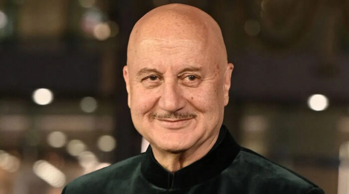 অনুপম খের: দারিদ্র্য থেকে কোটি টাকার মালিকের যাত্রা