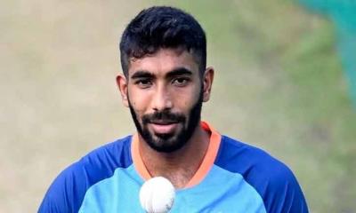 ইংল্যান্ডকে হারিয়ে বুমরাহর ঝড় কাঁপালো ওয়াংখেড়ে