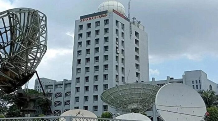 ঢাকাসহ ৮ বিভাগে বজ্রসহ বৃষ্টি