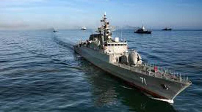 শ্রীলঙ্কার কাছে ডুবে যাচ্ছে ইরানি নৌবাহিনীর জাহাজ