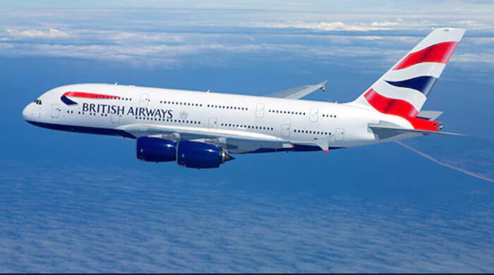 মাঝ আকাশে যাত্রীর মৃত্যু