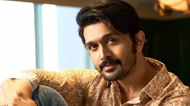 পূর্বাচলের জমি নিয়ে মুখ খুললেন আরিফিন শুভ