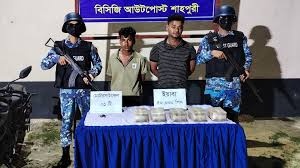 কক্সবাজার ইয়াবা আটক দুই যুবক