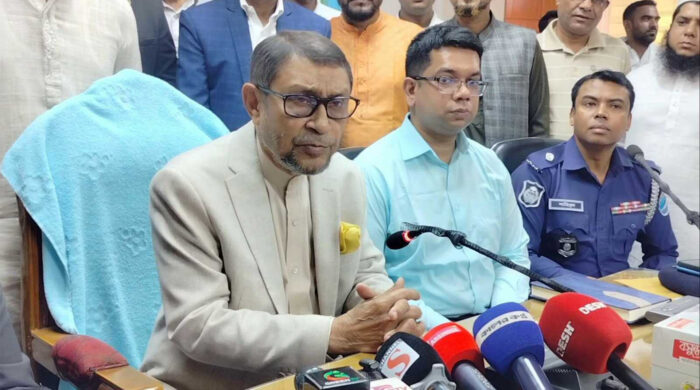 স্বাস্থ্যমন্ত্রী সরদার মো. সাখাওয়াত হোসেন।