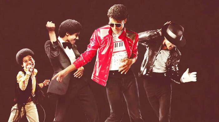 পাঁচ দিনে দুই হাজার কোটি আয় ‘মাইকেল’