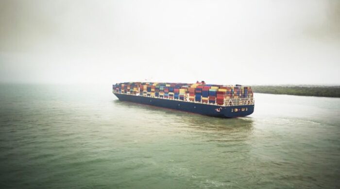 যে পাঁচ সরু সমুদ্রপথের ওপর নির্ভরশীল বিশ্বের বাণিজ্য