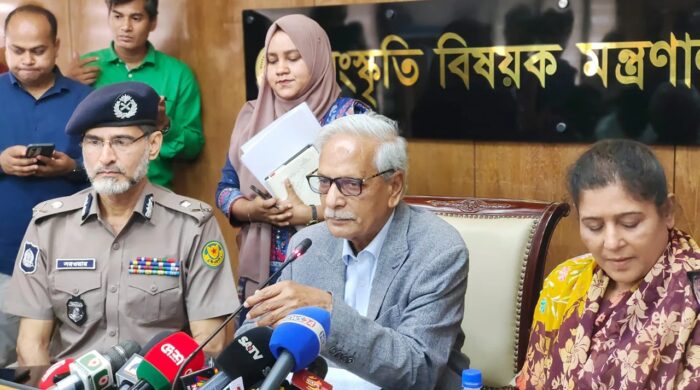 সংস্কৃতিমন্ত্রী