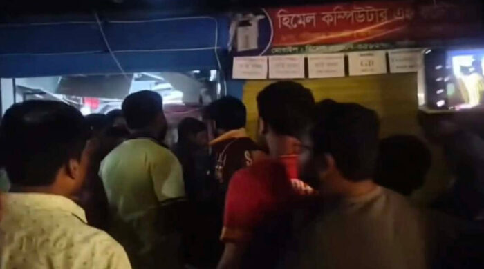 রাবিতে দোকানির ওপর ছাত্রদল নেতার হামলা