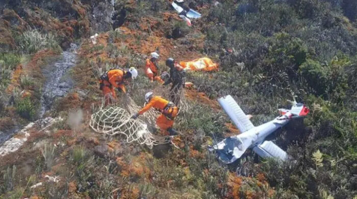 ইন্দোনেশিয়ায় হেলিকপ্টার বিধ্বস্ত, নিহত ৮