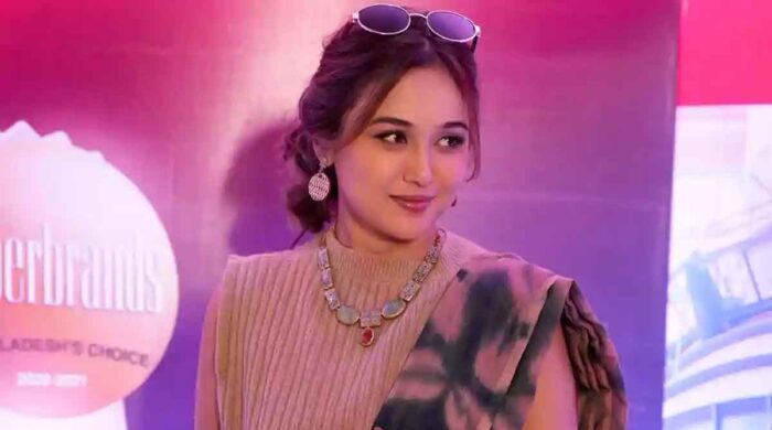 মনোনয়ন না পেয়ে প্রতিক্রিয়া দিলেন চমক