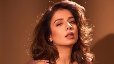 তারকা জেসমিনের অজানা জীবন, সংগ্রাম আর ফিরে আসা