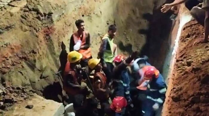 চট্টগ্রামে মাটি ধসে ২ শ্রমিকের মৃত্যু