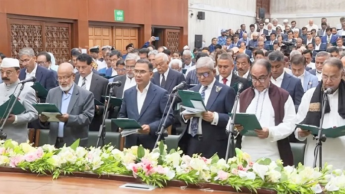 এমপিদের বেতন-ভাতা: বাস্তবতা না বিলাসিতা