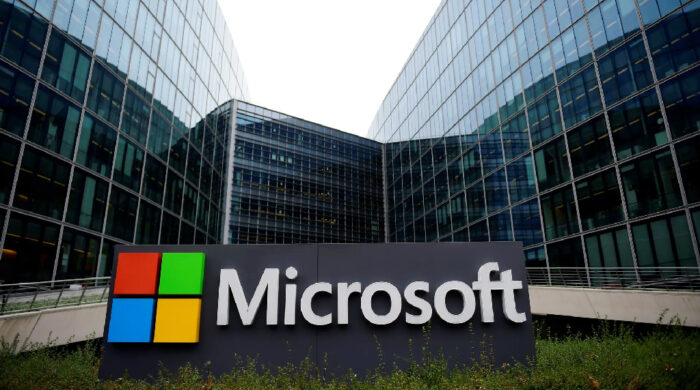 এআই খাতে ২৫ বিলিয়ন ডলার বিনিয়োগ মাইক্রোসফটের