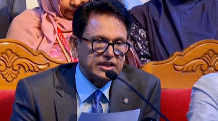 ঢাকায় অনলাইন অফলাইন ক্লাস