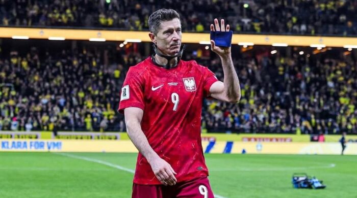 অবসরের ইঙ্গিত দিলেন লেভানডভস্কি