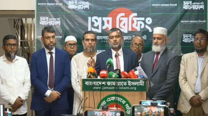 অধ্যাদেশ ইস্যুতে আইনগত বিতর্কের অভিযোগ