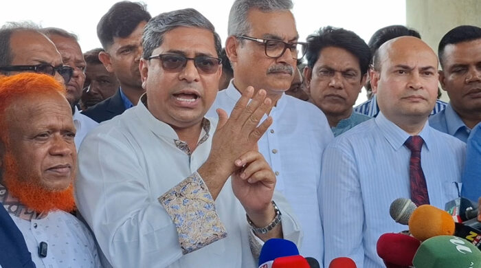 কোরবানির হাট চাঁদাবাজি
