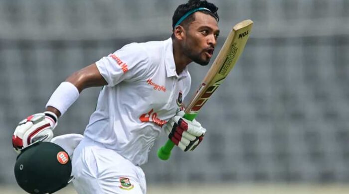 শান্ত ভাঙলেন মুশফিক রেকর্ড