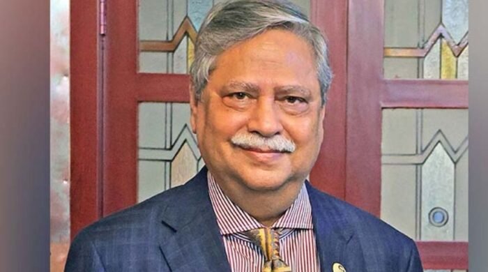 চিকিৎসা শেষে দেশে ফিরলেন রাষ্ট্রপতি