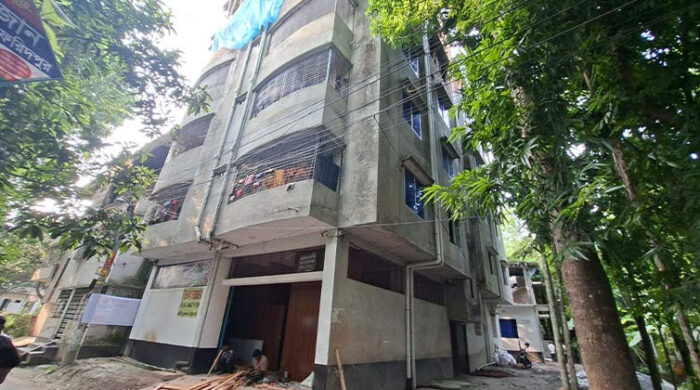 রাজবাড়ীতে গৃহকর বেড়ে ক্ষোভে ফুঁসছেন নাগরিকরা