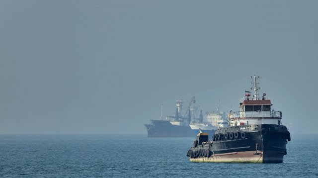 হরমুজে হামলা: বেসামরিক নিহতের দাবি ইরানের