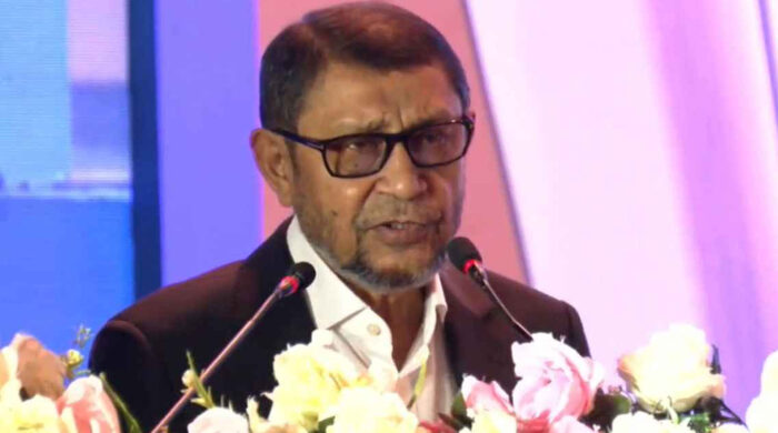 স্বাস্থ্যমন্ত্রী সরদার মো. সাখাওয়াত হোসেন।