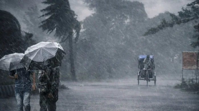 দেশের ১৯ জেলায় ঝোড়ো হাওয়ার পূর্বাভাস, সংকেত জারি