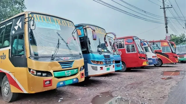 শ্রমিক কর্মবিরতিতে রাজশাহীর বাস চলাচল অচল