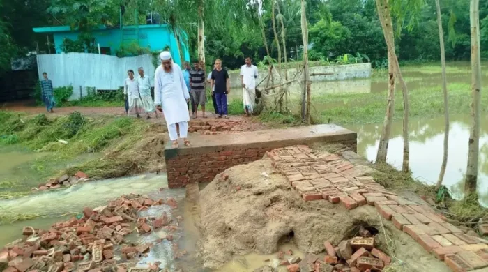 পানি নামতেই লোহাগাড়ায় উন্মোচিত বন্যার ভয়াবহ ক্ষয়ক্ষতি