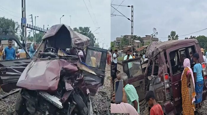 স্কুল বাসে ট্রেনের ধাক্কা, পশ্চিমবঙ্গে নিহত ৩