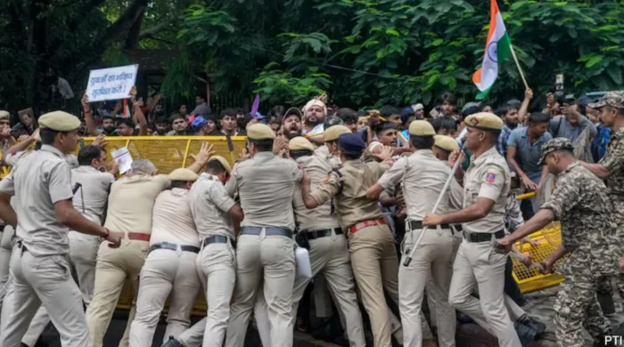 দিল্লির আন্দোলনে জাতীয় যুবশক্তির সংহতি