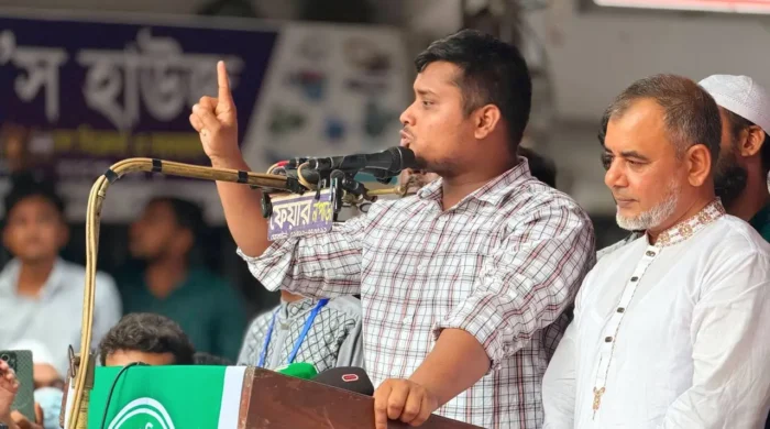 কার্ড নয়, কর্মসংস্থান চায় দেশ: হাসনাত আবদুল্লাহ