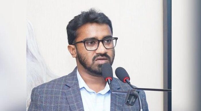 ফেসবুক পোস্টে জামায়াতকে কড়া সমালোচনা রাশেদ খানের