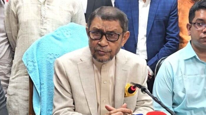 ক্লিনিকে ডেলিভারি রুম বাধ্যতামূলক, লাইসেন্স বাতিলের কঠোর হুঁশিয়ারি স্বাস্থ্যমন্ত্রীর