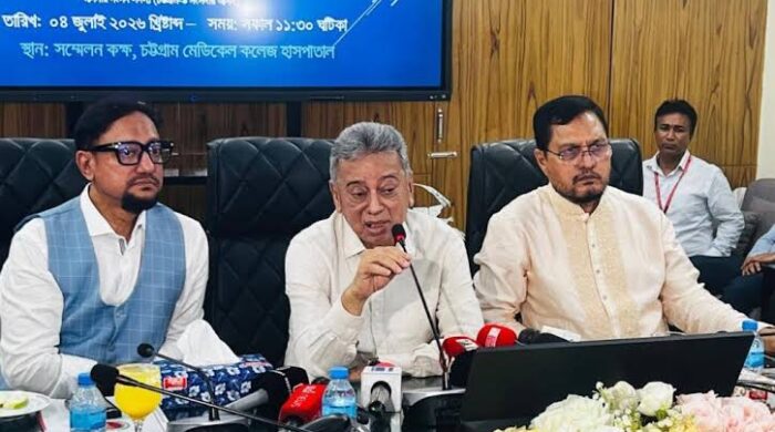চিকিৎসা সরঞ্জাম উৎপাদনে বিনিয়োগে বিশেষ গুরুত্ব