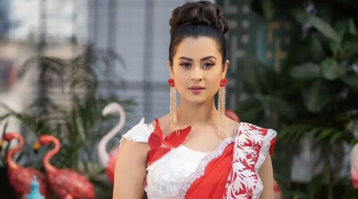 ক্যামেরার সামনে নতুন রূপে ফিরছেন বুবলী