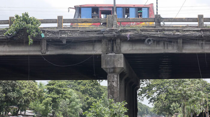 ঝুঁকিপূর্ণ দেওয়ানহাট সেতু: অভিভাবকহীন ওভারপাসে বাড়ছে আতঙ্ক